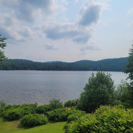Le Lodge Du Lac Saint-Faustin Exterior photo